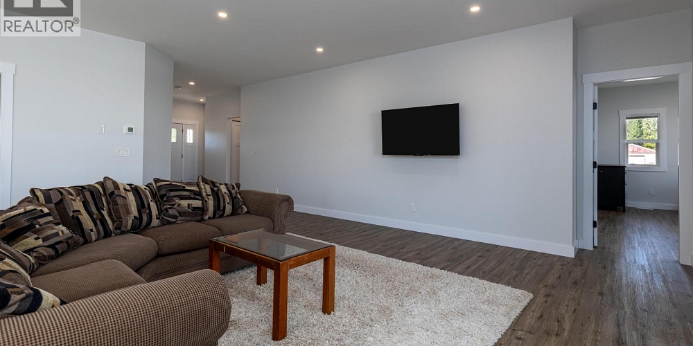 4946 TWEDLE AVENUE Terrace Photo 8 4946 TWEDLE AVENUE Terrace Photo 8